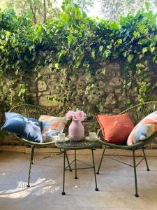 Fascino in Centro with private parking and 2 bedrooms & 2 bathrooms