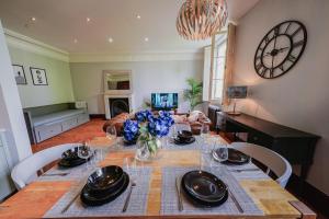 Paddington, Classic Two Bedroom Apartment