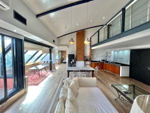 Amplio Loft en Puerto Madero a pasos del Puente de la Mujer y Casa Rosada