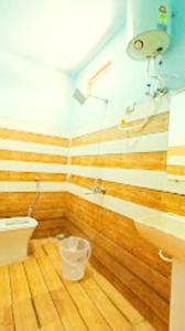 Prem Ji Aanand Hotel and Restaurant