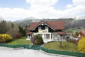 4 star apartement Appartementhaus Parzer Pruggern Austria