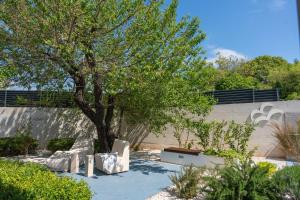 Villa Island Pearl A Stunning Oasis of Luxury and Serenity on Brač Island