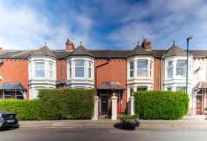 Teesside House - Sleeps up to 10 - 4hvězdičkové hotely ve městě Redcar