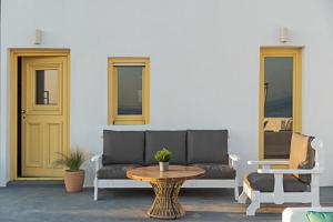 Santorinis Rising Sun Private Villa