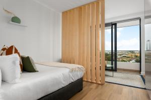 Newlands Peak Apartments