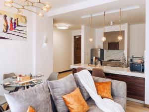 Envoys Luxe Sanctuary with Full Power Backup