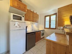 Appartement lumineux avec balcon & parking, à 700m des pistes – 6 pers. - FR-1-603-56