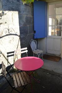 Little house with small courtyard