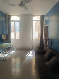 Beau 2 pieces Vieux port de Marseille