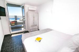 Luxury Santorini Villa Hidden Gem Villa Private Pool Sea Caldera View 1 Bedroom Oia