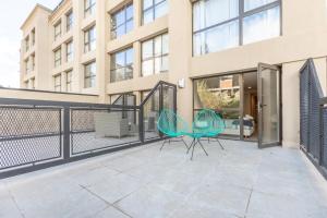 Depto con terraza y estacionamiento