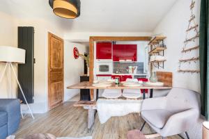 One-bedroom apartment with garden