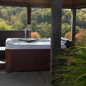 Big Sky Lodge - by The Chalets