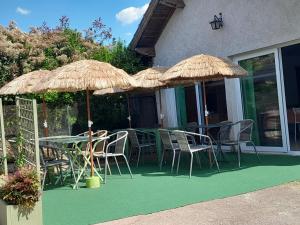 B&B / Chambres d'hotes CHAMBRES D HOTES AU P'TIT BONHEUR CAMPAGNARD : photos des chambres