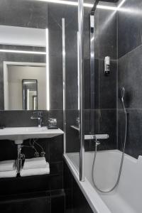 Hotels Hotel Restaurant Crystal : photos des chambres