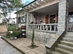 Villa Aurelia - Casa de campo con jardín y piscina entre Madrid y Segovia