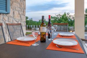 Villa Leana, a beautiful stone villa in a tranquil location