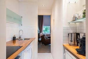 Beautiful & Well-located Canal Apartment