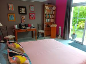 B&B / Chambres d'hotes LA BARAQUE : photos des chambres