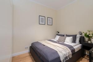 Cozy Corner by Cozyplace