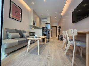 Syntagma Elegance on Ermou