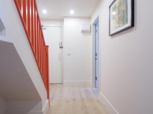 Bright & Airy Mezzanine Loft in Edinburgh - Flat 4, Elgin House Apartments