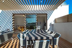 Bronzees Celeste Villas by Irundo