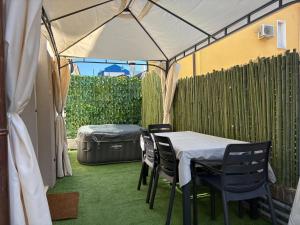 Marila Deluxe, Patio con idromassaggio