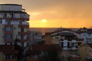 Golem Horizon apartment