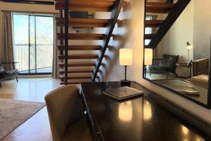 Mountain Inn Lodge 70 with Wintergreen Advantage