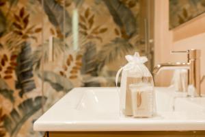 La porta Magica, la casa tra le basiliche