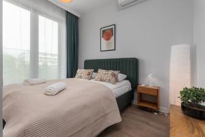 Aleja Solidarności 153 - A by Homeprime