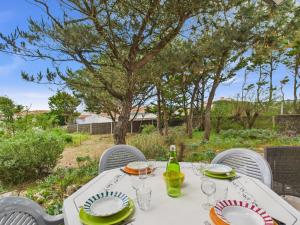 Maisons de vacances 150m de la plage - Maison vendeenne pour 6 : photos des chambres