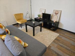 Appartement spacieux, ultra central-Gare et centre 1 mn a pied