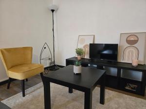 Appartement spacieux, ultra central-Gare et centre 1 mn a pied