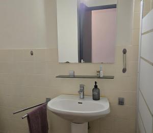 Appartement spacieux, ultra central-Gare et centre 1 mn a pied