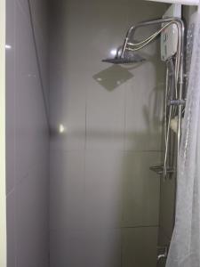 Cozy & Stylish Staycation and Netflix - WiFi and Pool