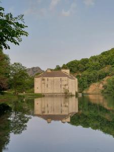 Maisons de vacances Gite La petite Combe du Castanet : photos des chambres