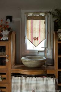 B&B / Chambres d'hotes Les Aires en Scenes au bord de l'eau : photos des chambres
