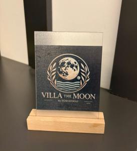 Villa the Moon