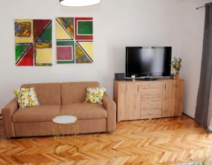 Apartment Tri Vile
