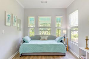 Less Than 2 Mi to Beach Savannah Shores Resort Condo!