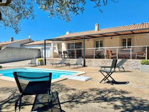 Villas L-Oustau Degio - Villa Provence, Piscine, CLIM, Calme, 4 chambres, 6 lits, 2 salles de bains, 8 personnes : photos des chambres