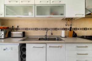 WHome Sea Breeze House with Pool & BBQ in Ericeira