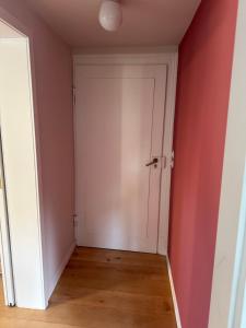 BELLA - Business&Family, Messe Flughafen in 5 min, SmartTV, Netflix, Waschmaschine, 24h Checkin, 35qm