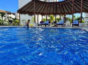 Playa Diamante 25 Amazing Family Apartment!