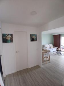 Obrador Hibiskus by Perigon