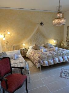 Venetian Style Apartments in Villa