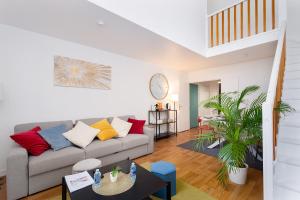 Duplex Cosy 6 personnes - Parking Gratuit - 15 min Centre de Paris Metro 13 - 3hvězdičkové hotely ve městě Asnières-sur-Seine