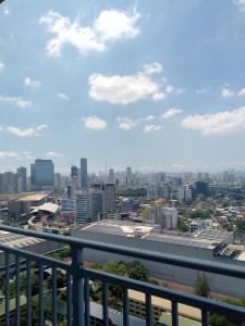 The Grass Residences T4 - 1BR Unit by J&T